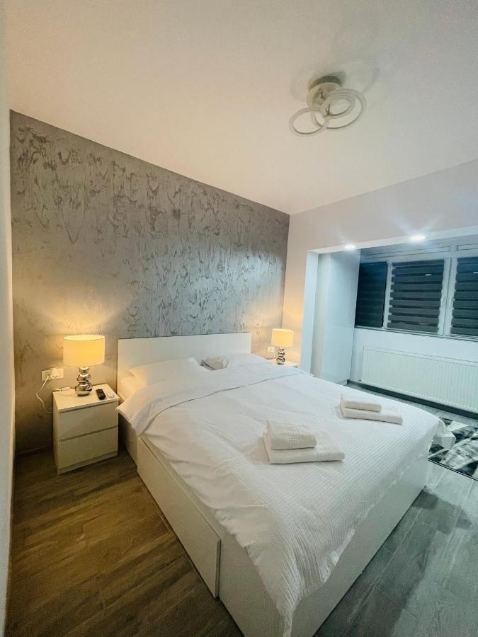 Timisoara Central Apartment New Parking !! Ngoại thất bức ảnh