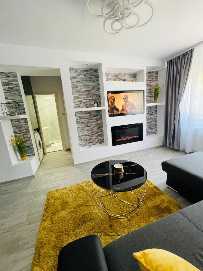 Timisoara Central Apartment New Parking !! Ngoại thất bức ảnh