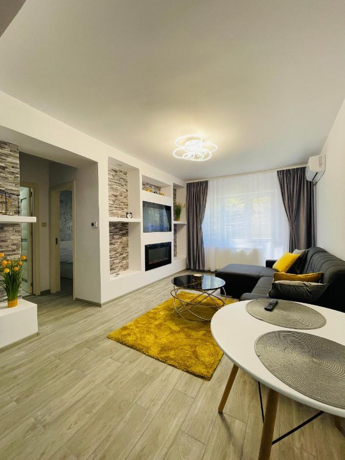 Timisoara Central Apartment New Parking !! Ngoại thất bức ảnh